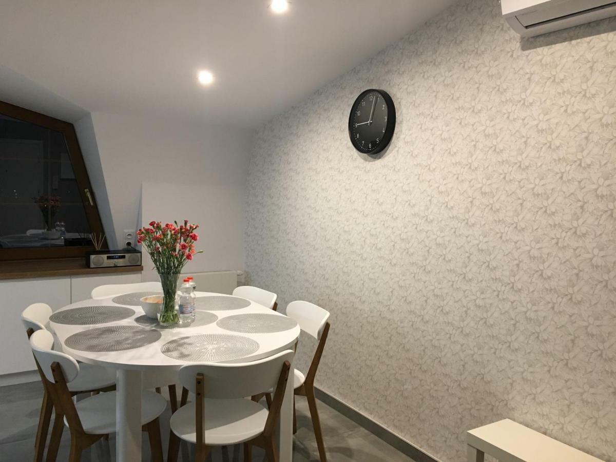 Ap 17 Apartment *